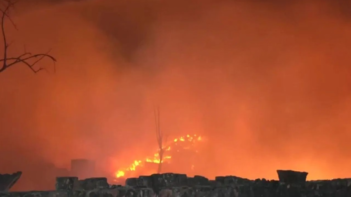 Delhi ਦੇ ਲਾਲ ਕਿਲ੍ਹੇ ਨੇੜੇ ਵੱਡਾ ਧਮਾਕਾ, 8 ਲੋਕਾਂ ਦੀ ਮੌਤ, ਕਈ ਰਾਜਾਂ ਵਿੱਚ ਹਾਈ ਅਲਰਟ…