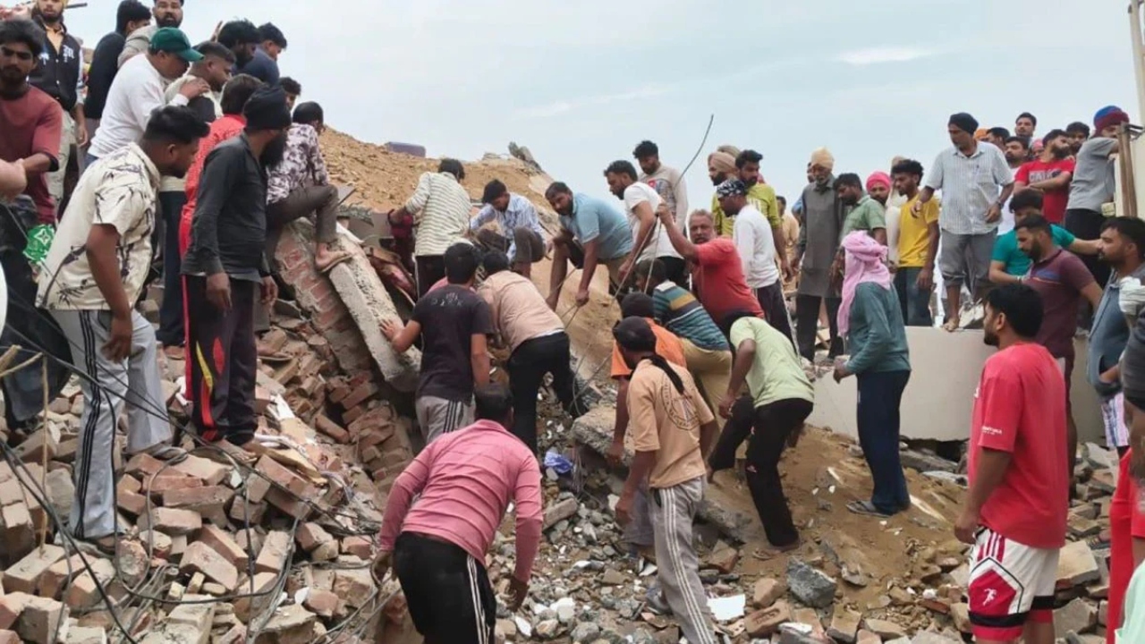Barnala Tragedy! House Collapse Kills 3 Workers, Shocking Allegations Surface