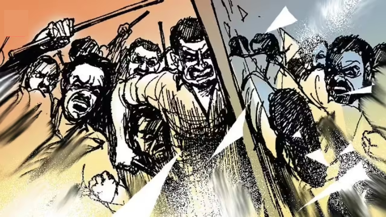 Brutal Attack on Police: SI Injured, Uniform Torn While Catching Drug Smugglers