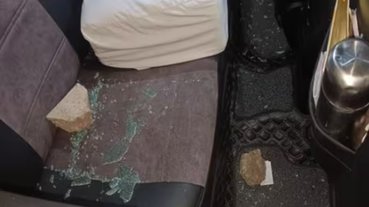 Former MLA's Car Attacked in Punjab, Glass Broken!