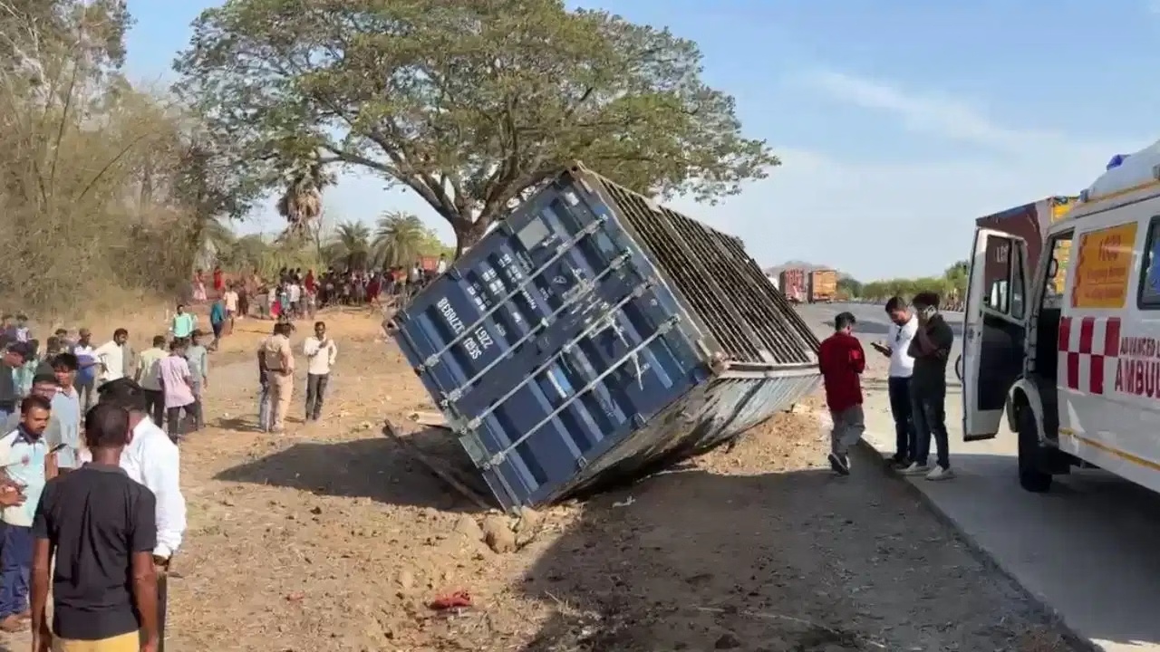 Truck Carrying Wedding Guests Collides with Container in Palghar, 12 Killed, 25+ Injured!