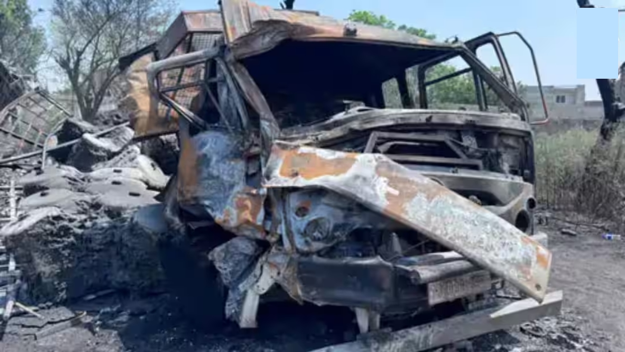 Truck Driver Burnt Alive in Fire that Broke out after Collision of Two Trucks in Fazilka